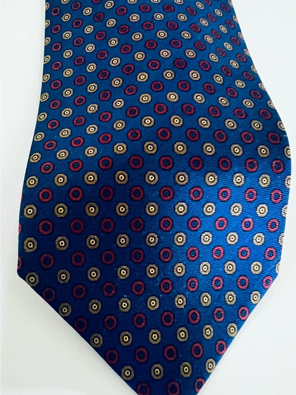 Elegant John Comfort London England 100% Silk Men,s Necktie, Blue, Red, Golden